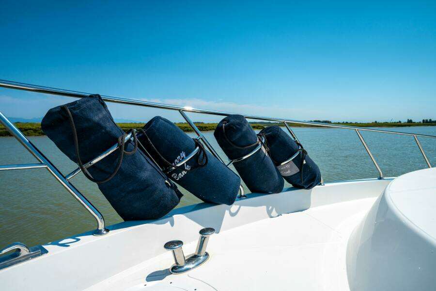 MEMORY BANK 80ft Ocean Alexander Yacht For Sale