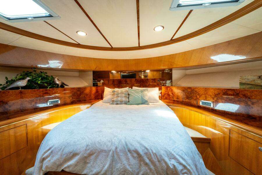 MEMORY BANK 80ft Ocean Alexander Yacht For Sale