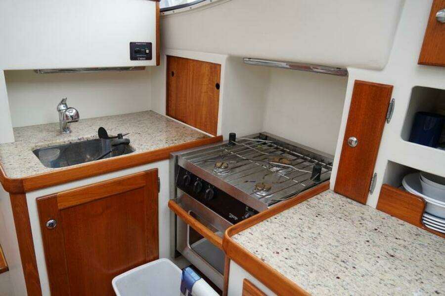 Inbox 39ft Perry Yacht For Sale
