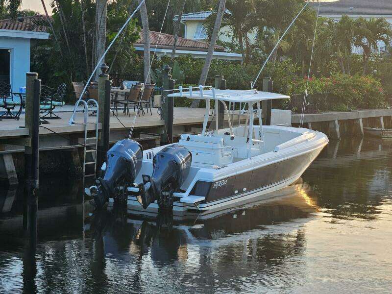 32ft Intrepid Yacht For Sale