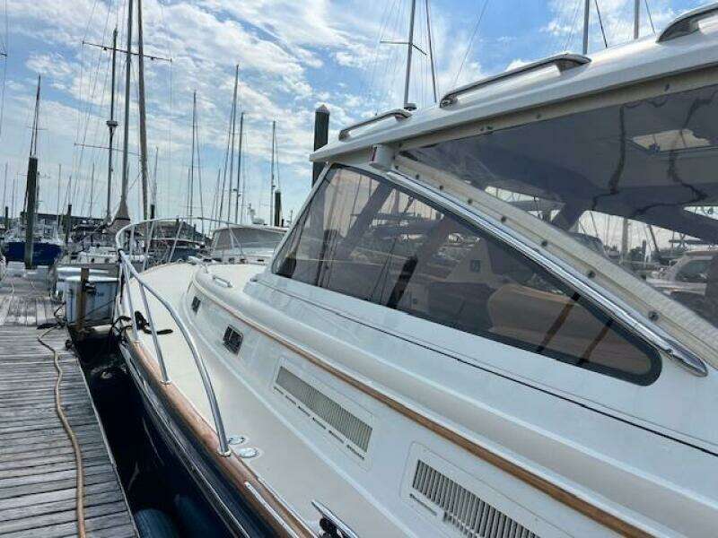 Daisy iv 44ft Little Harbor Yacht For Sale