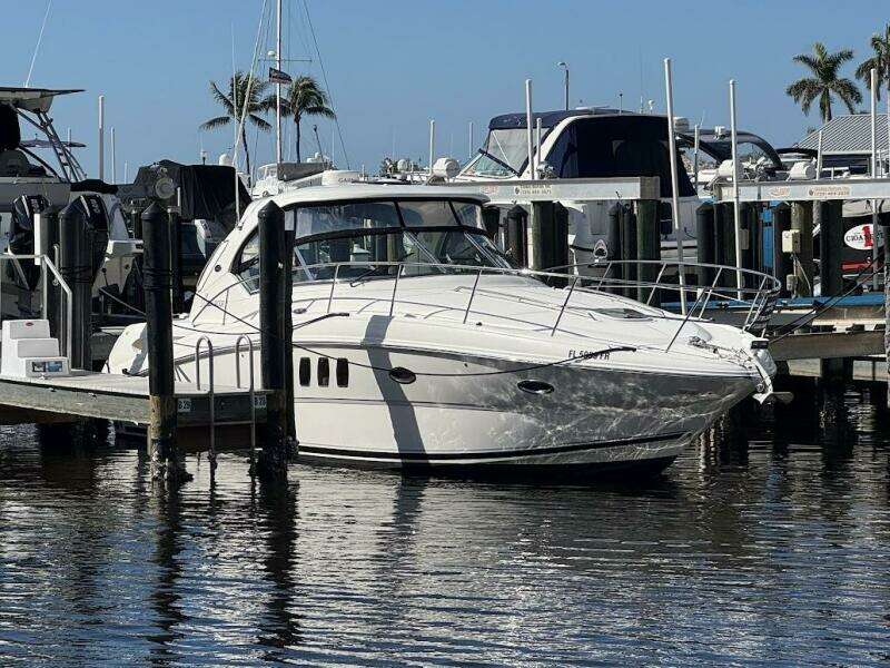 38ft Sea Ray Yacht For Sale