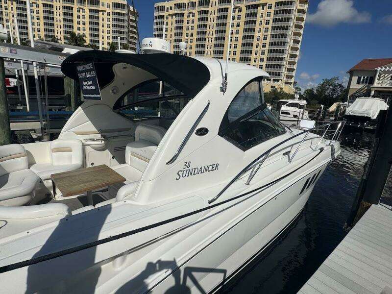 38ft Sea Ray Yacht For Sale