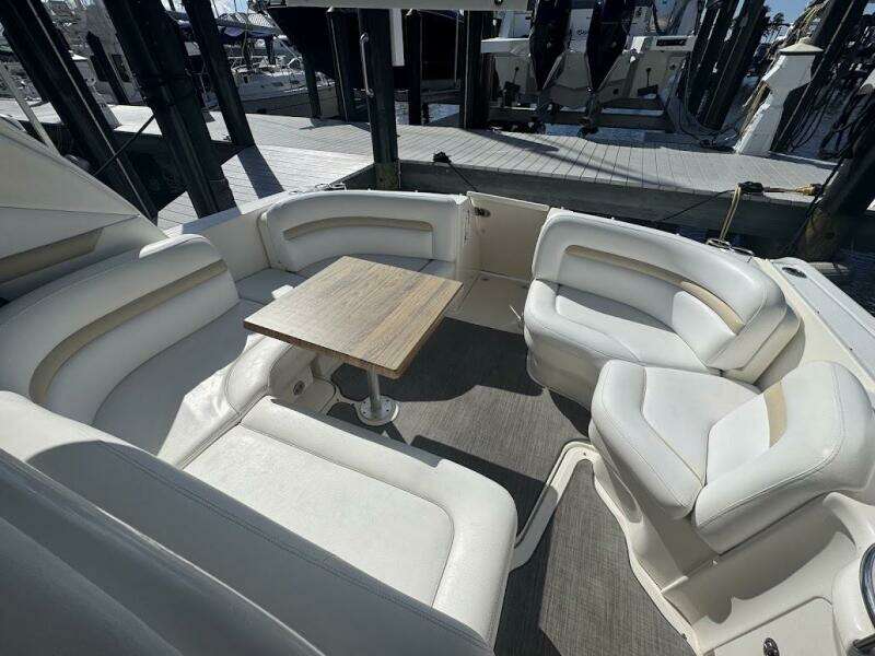 38ft Sea Ray Yacht For Sale
