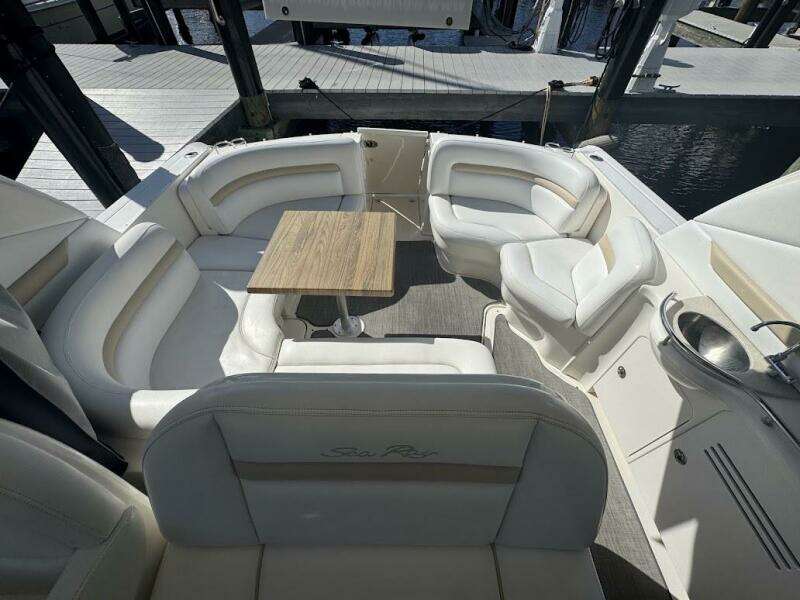 38ft Sea Ray Yacht For Sale