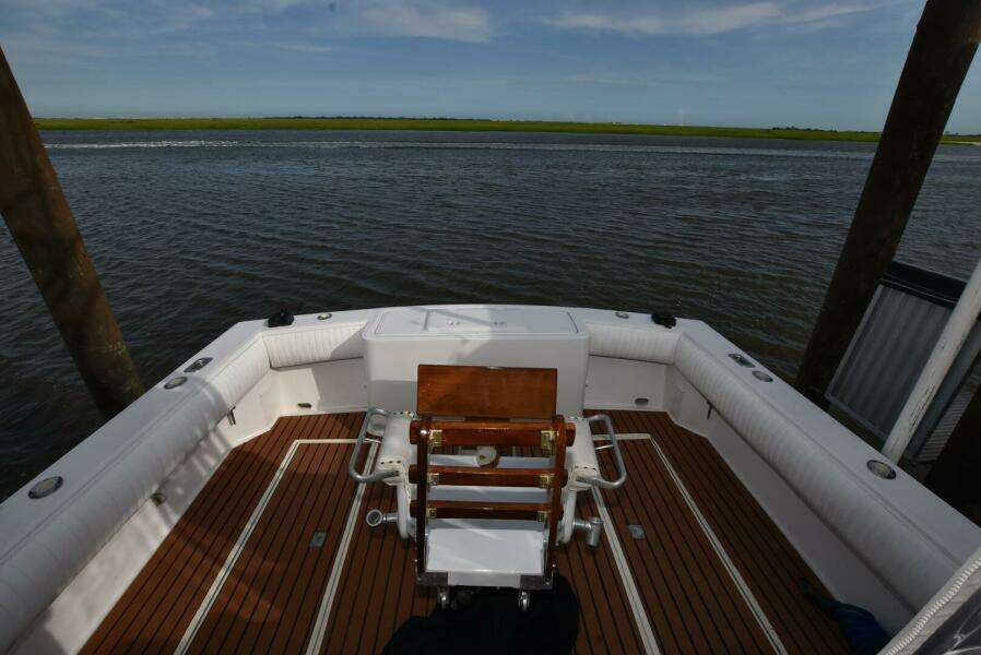 28ft Carolina Classic Yacht For Sale