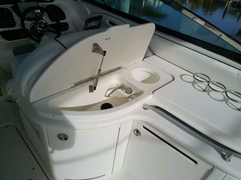 29ft Sea Ray Yacht For Sale