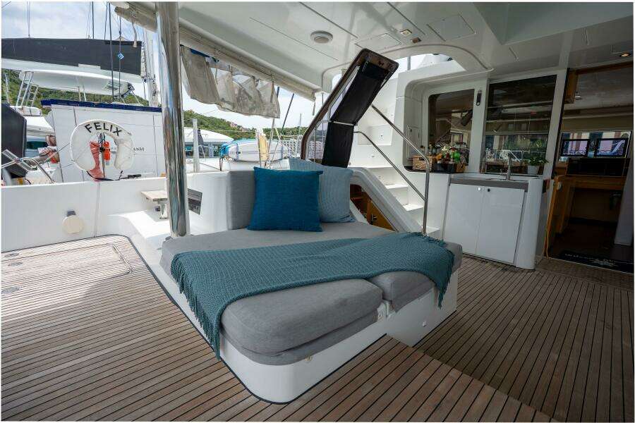 52ft Lagoon Yacht For Sale