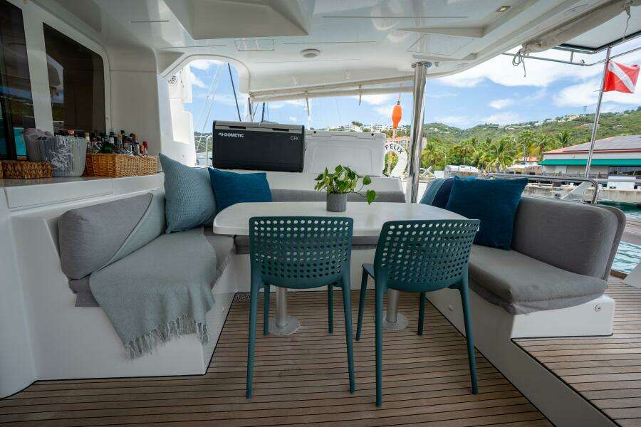 52ft Lagoon Yacht For Sale