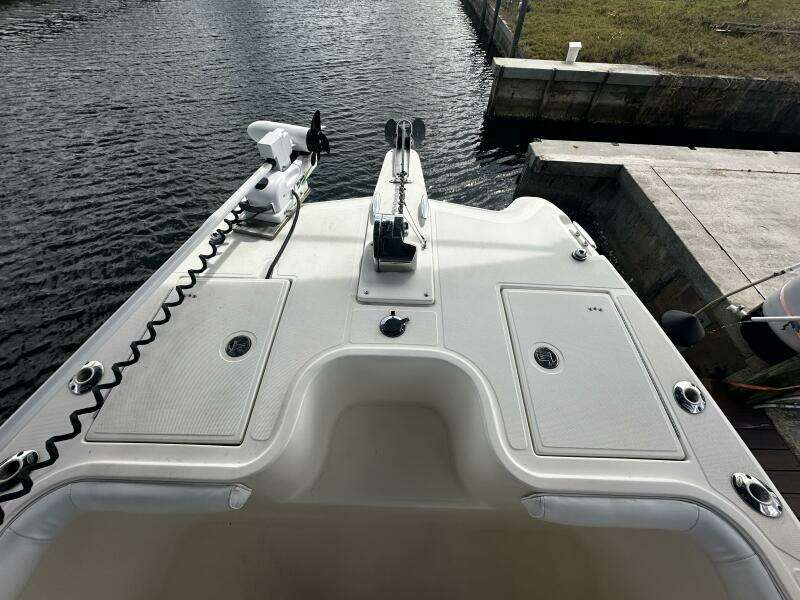 27ft World Cat Yacht For Sale
