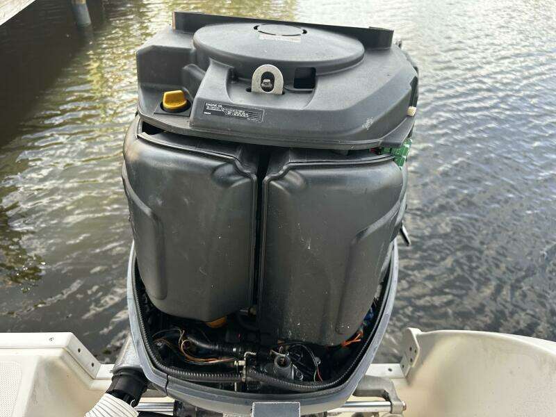 27ft World Cat Yacht For Sale