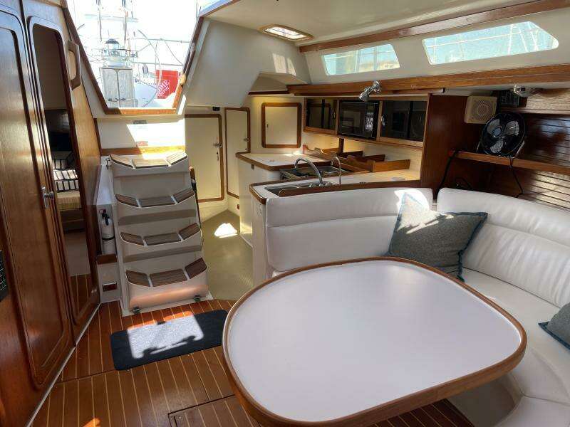Catalina 42