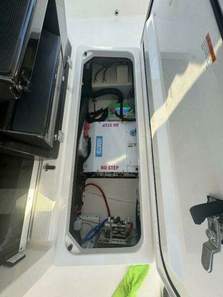 35ft Pursuit Yacht For Sale