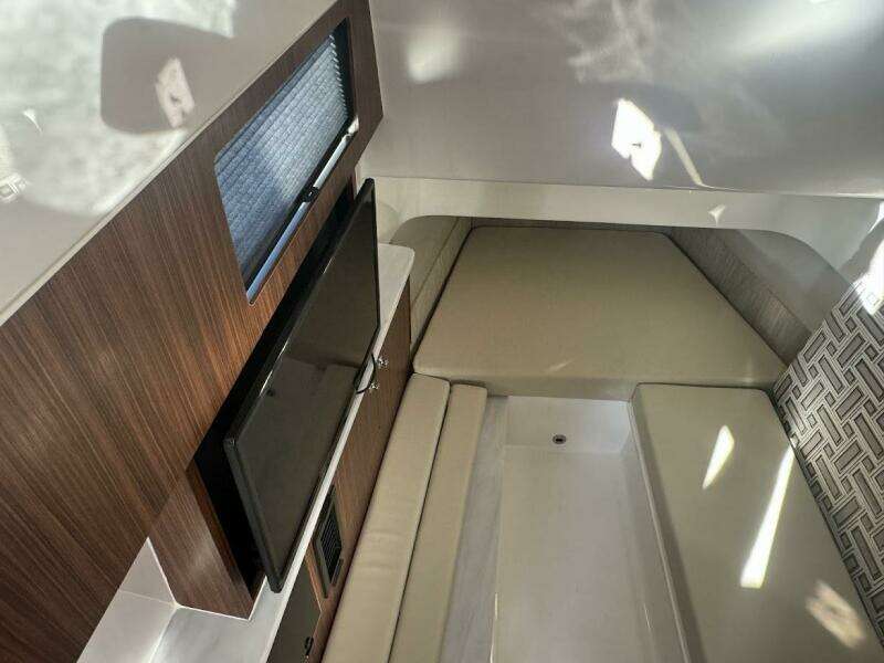 35ft Pursuit Yacht For Sale