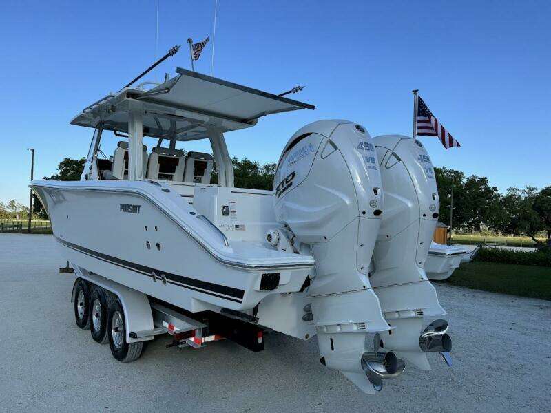 35ft Pursuit Yacht For Sale