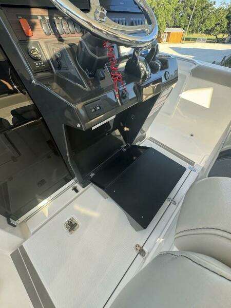 35ft Pursuit Yacht For Sale