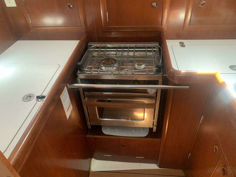 Querida 33ft Beneteau Yacht For Sale