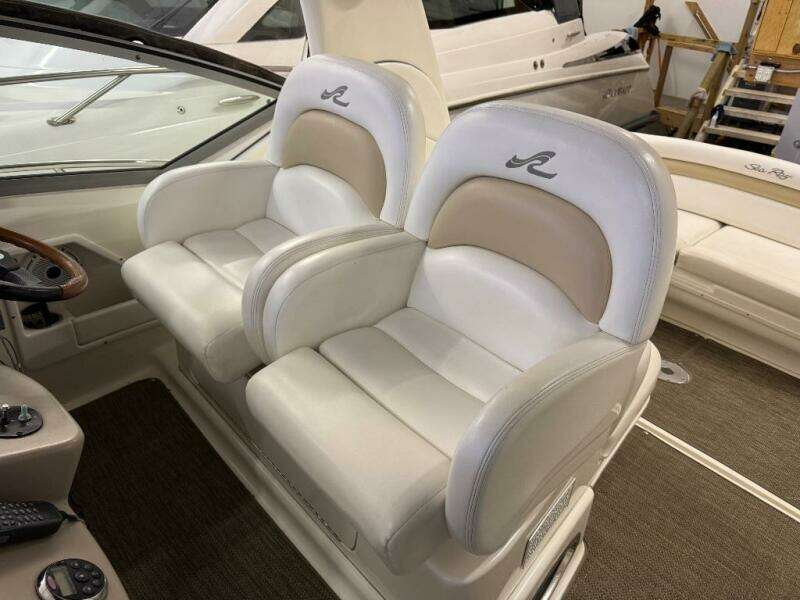 34ft Sea Ray Yacht For Sale