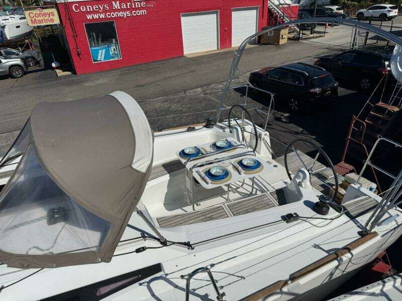 34ft Jeanneau Yacht For Sale
