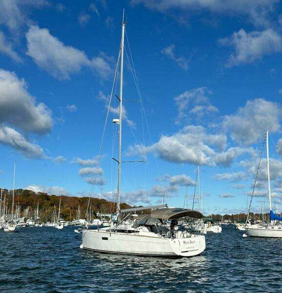 Messin  About 34ft Jeanneau Yacht For Sale