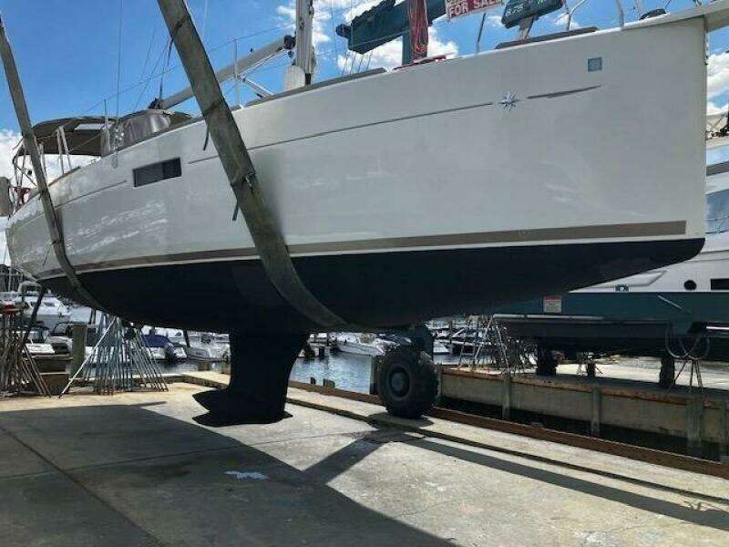 Messin  About 34ft Jeanneau Yacht For Sale