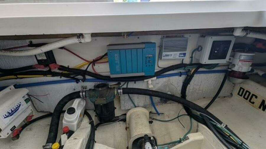 30ft Back Cove Yacht For Sale
