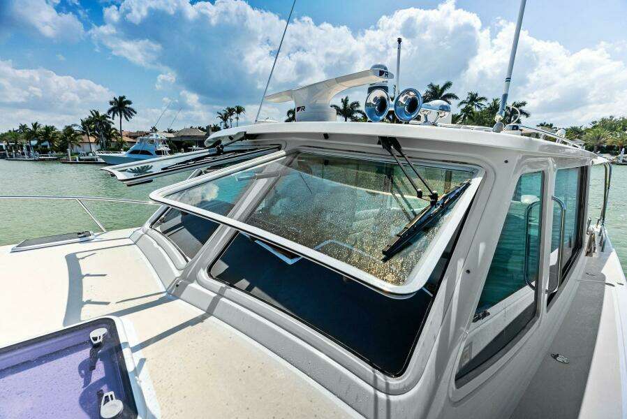 2022 MJM 53Z Galati Yacht Sales Trade