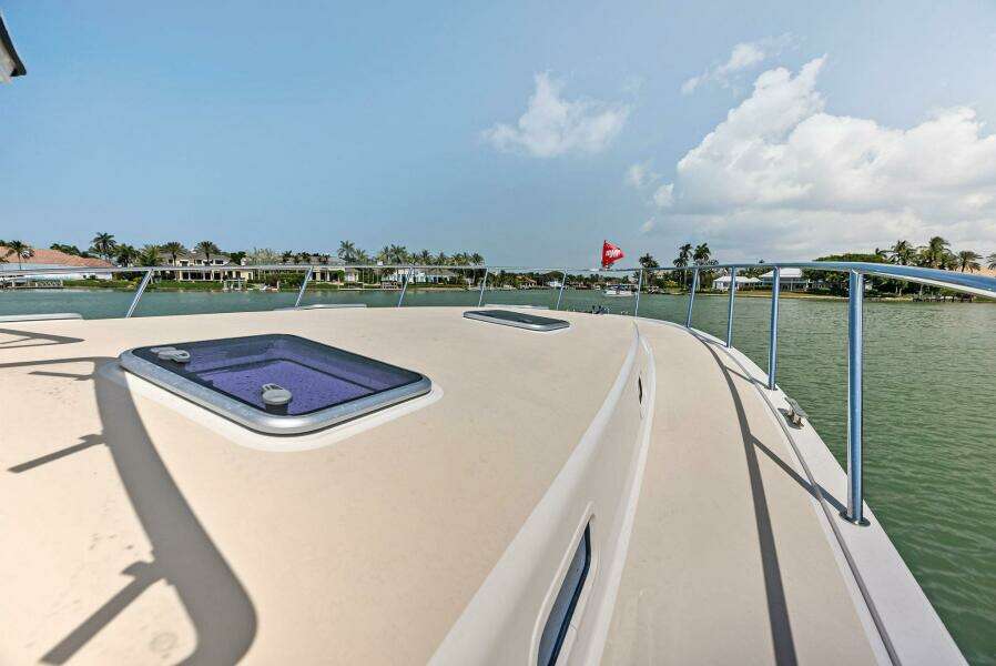 2022 MJM 53Z Galati Yacht Sales Trade