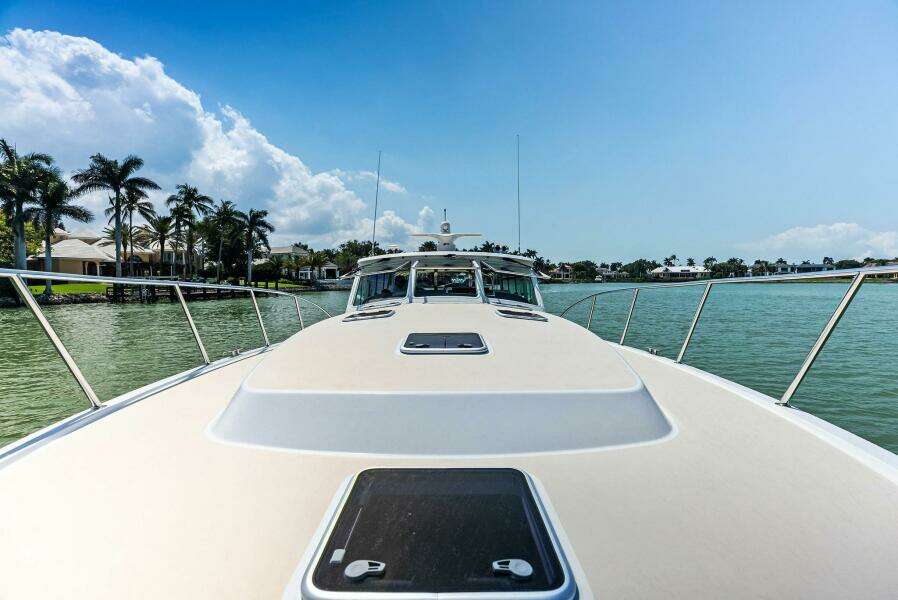2022 MJM 53Z Galati Yacht Sales Trade