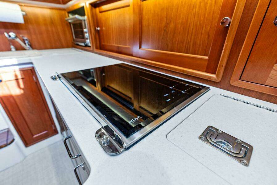 2022 MJM 53Z Galati Yacht Sales Trade