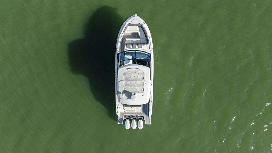 38ft Cruisers Yachts Yacht For Sale