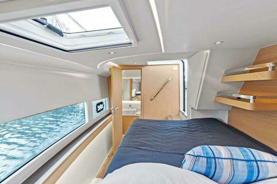37ft Makai Yacht For Sale