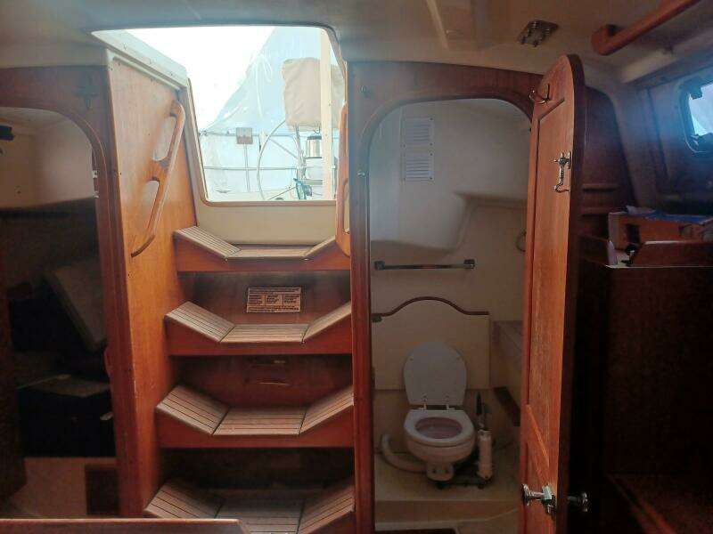 SCINTILLA 36ft Pearson Yacht For Sale