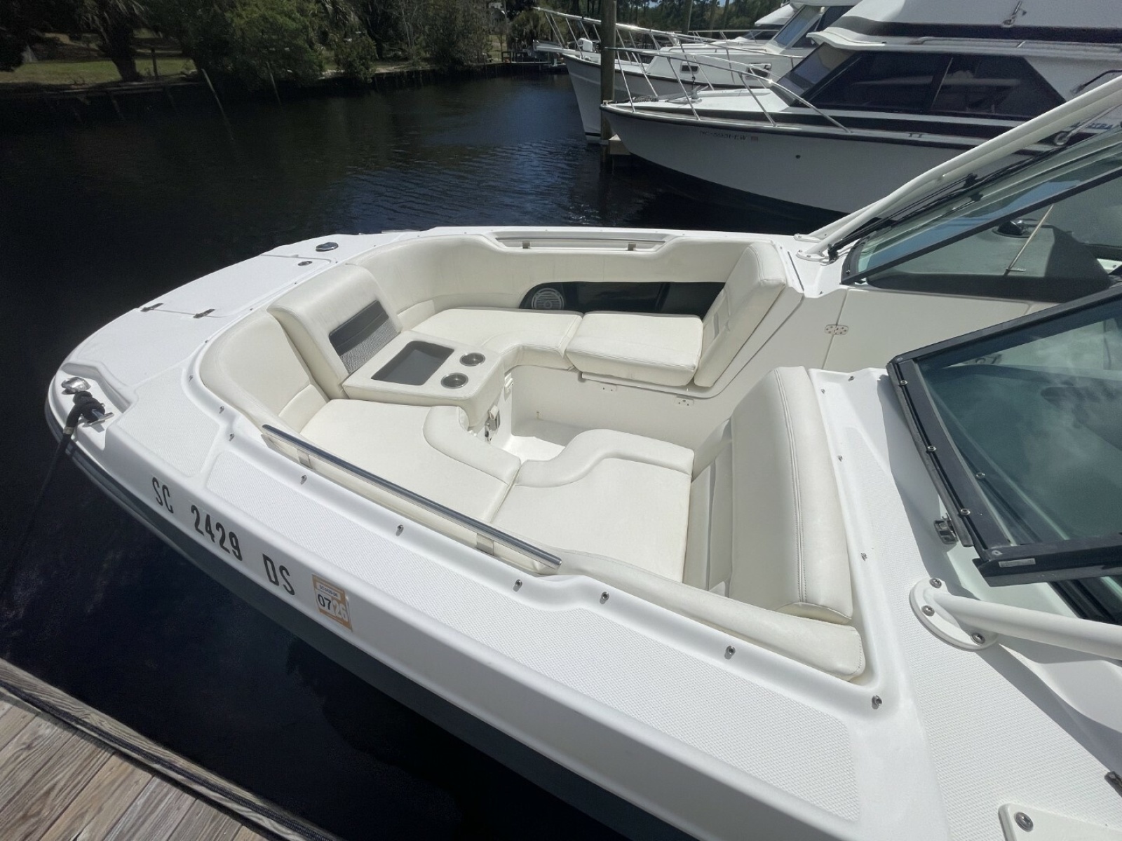 27ft Boston Whaler Yacht For Sale