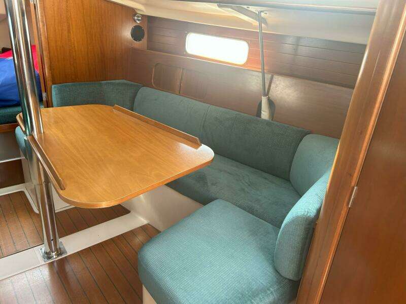 1999 Beneteau Oceanis 321 