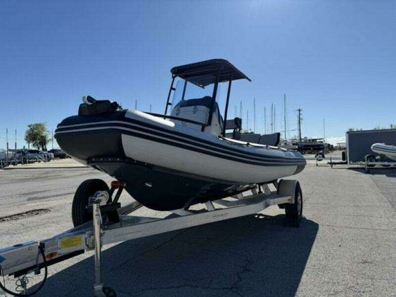 2023 Special Pricing 18ft Zodiac Yacht For Sale