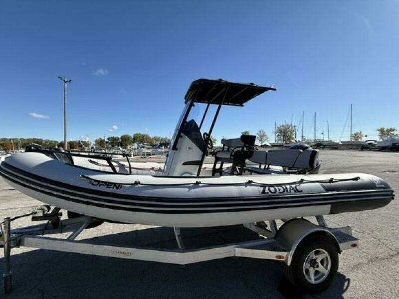 2023 Special Pricing 18ft Zodiac Yacht For Sale