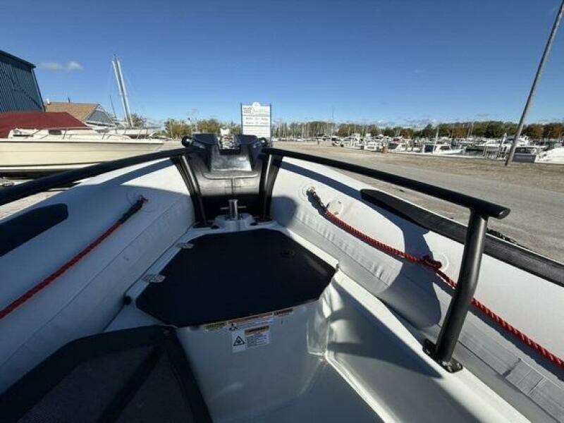 2023 Special Pricing 18ft Zodiac Yacht For Sale