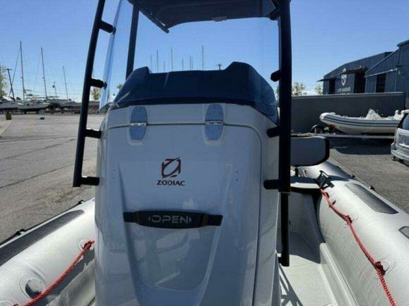 2023 Special Pricing 18ft Zodiac Yacht For Sale
