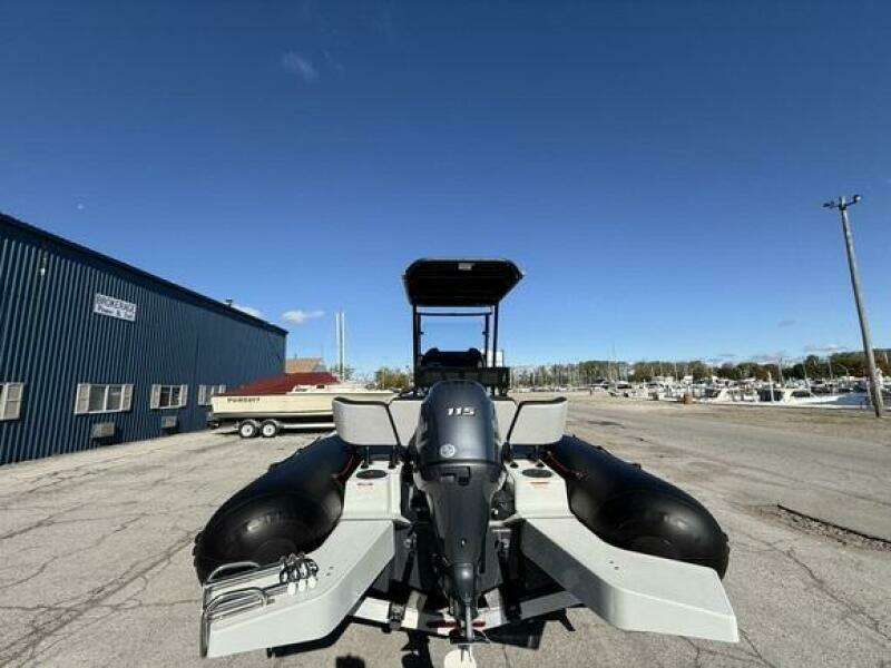 2023 Special Pricing 18ft Zodiac Yacht For Sale