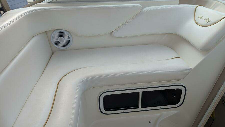 26ft Sea Ray Yacht For Sale