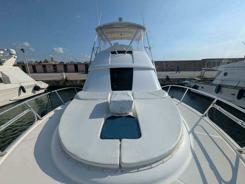 Tiara 3900 Conv. Bow Deck
