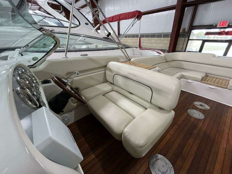 28ft Chris Craft Yacht For Sale