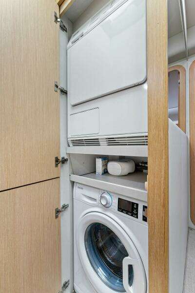2013 Ferretti Yachts 620