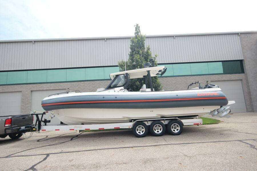 Summer Special Pricing 33ft Zodiac Yacht For Sale