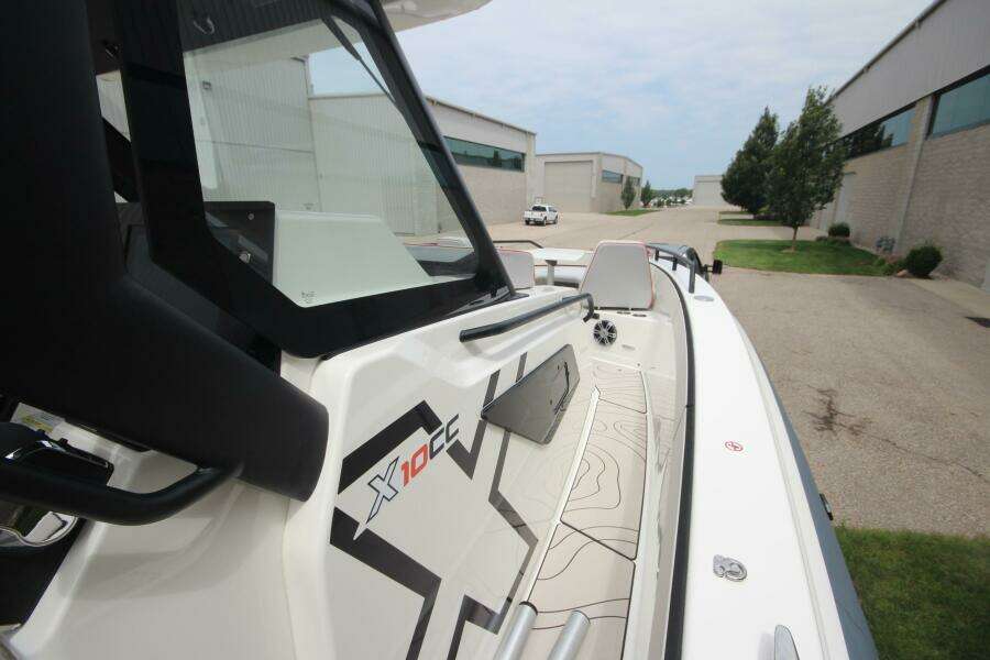Summer Special Pricing 33ft Zodiac Yacht For Sale