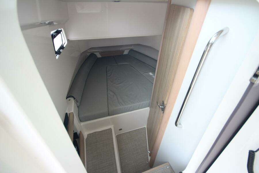 Summer Special Pricing 33ft Zodiac Yacht For Sale