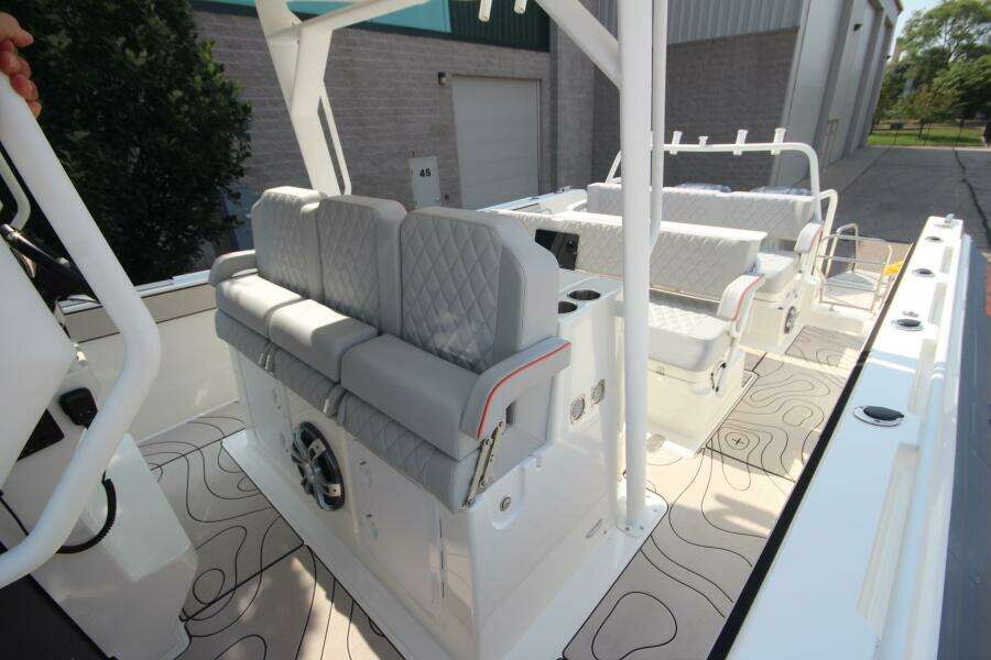 Summer Special Pricing 33ft Zodiac Yacht For Sale