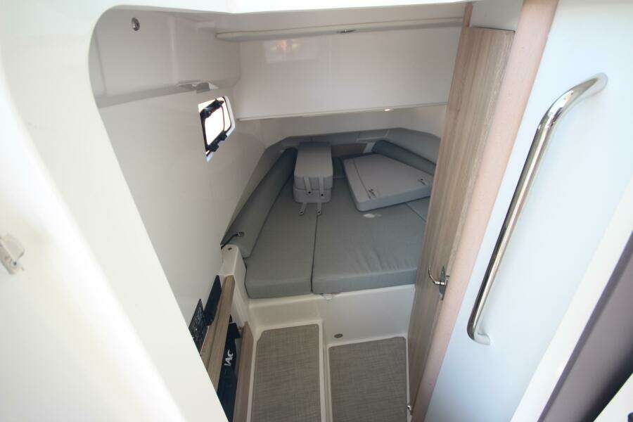 Summer Special Pricing 33ft Zodiac Yacht For Sale
