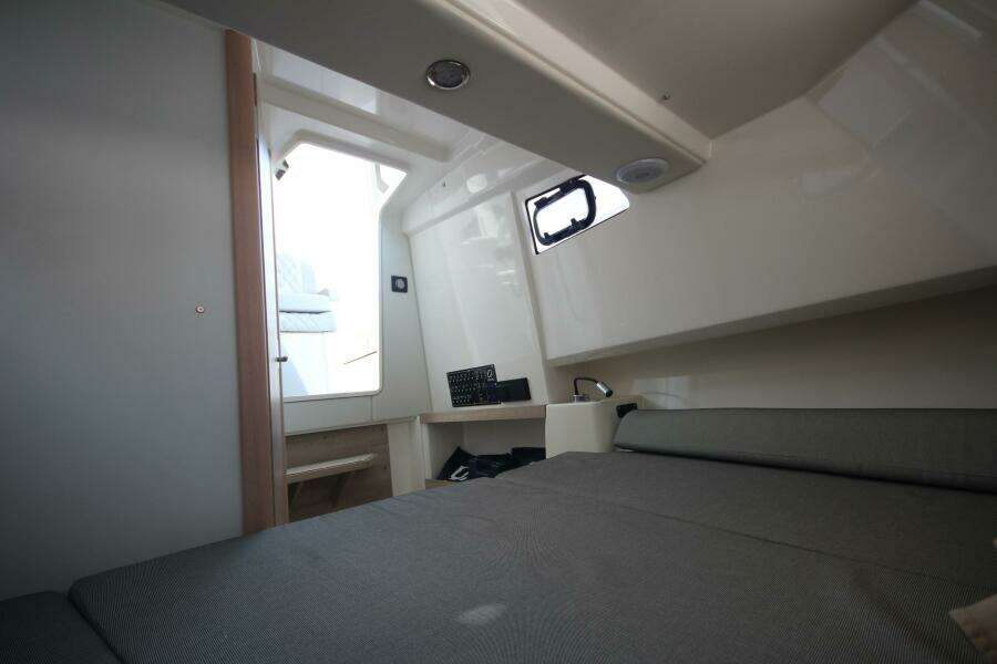 Summer Special Pricing 33ft Zodiac Yacht For Sale
